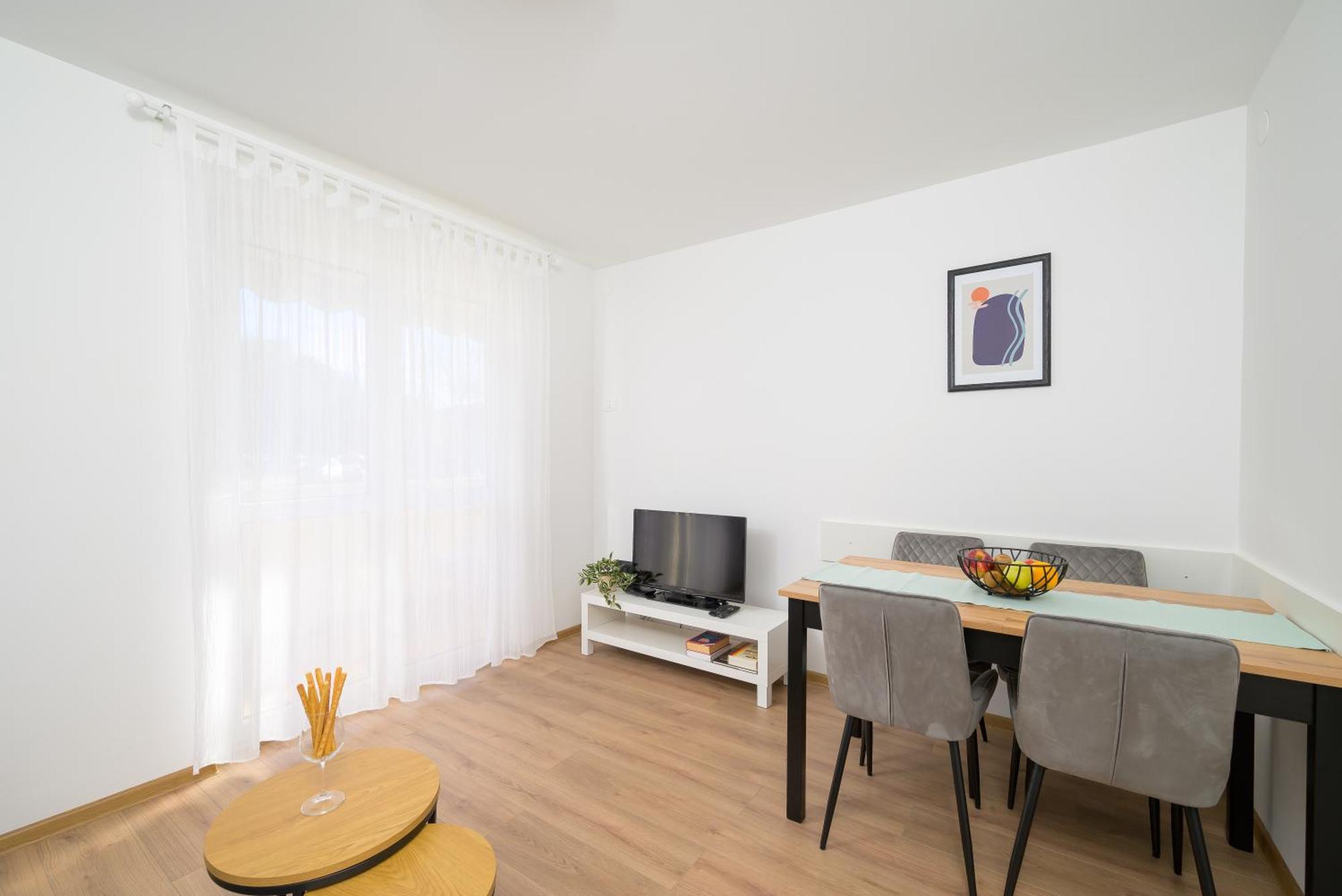 פורץ Apartment Pina מראה חיצוני תמונה
